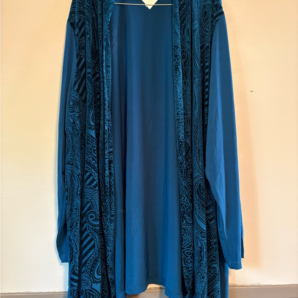 Susan Graver Blue Patterned Cape - never worn